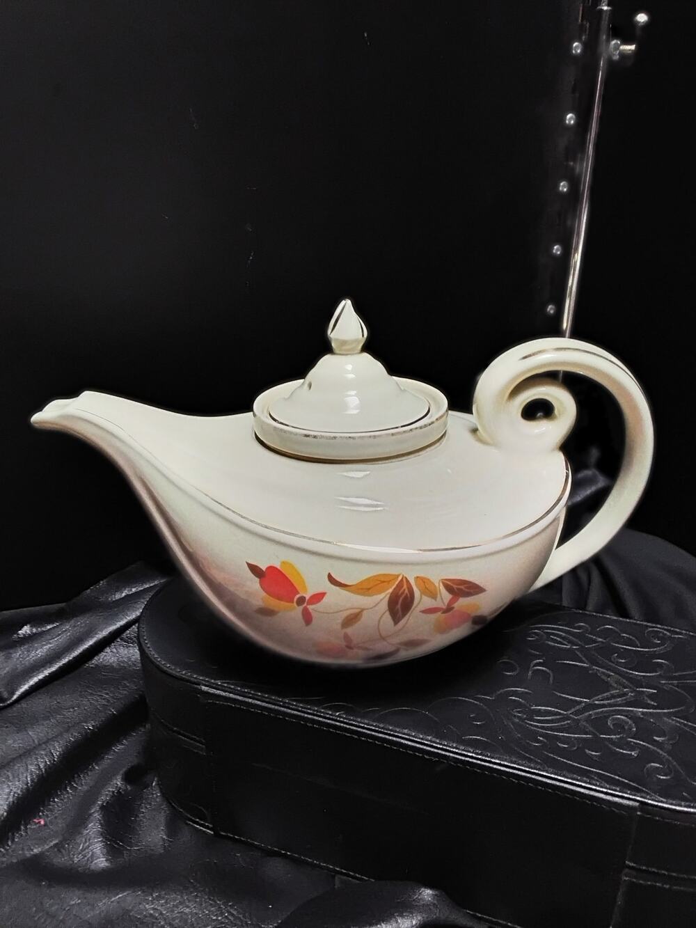 Vintage Hall Jewel Tea Teapot AUTUMN LEAF with INFUSER and lid